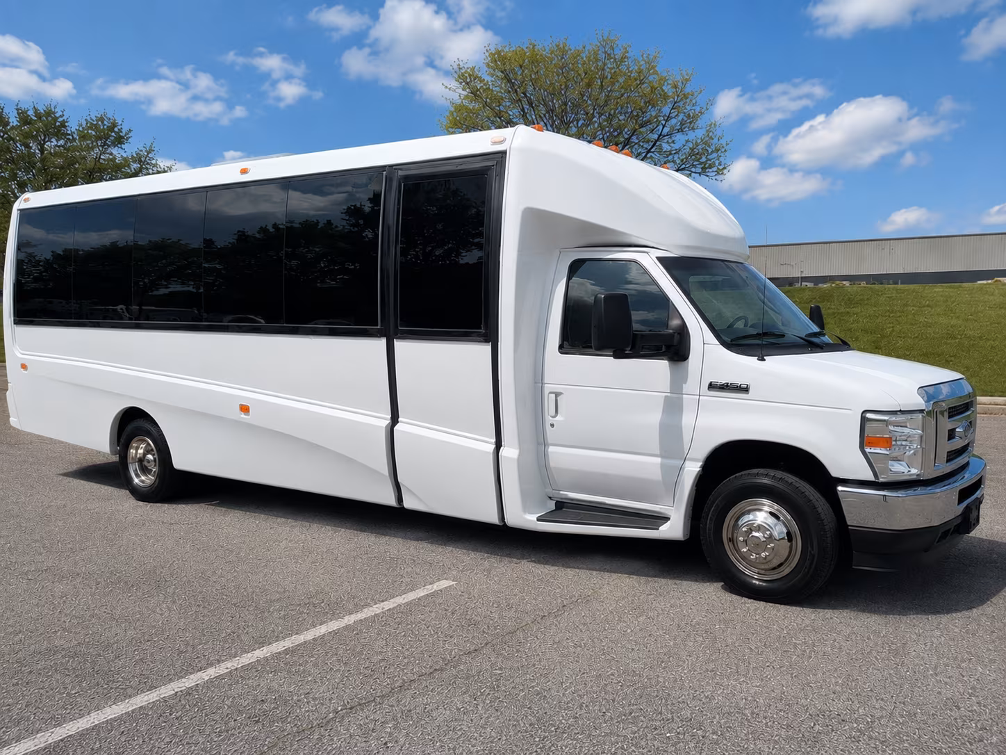 charter buses for corporate retreats along the wasatch front