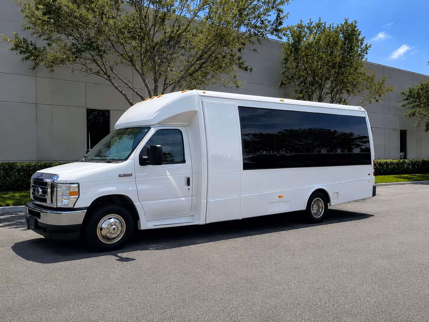 conference and convention buses for layton corporate groups