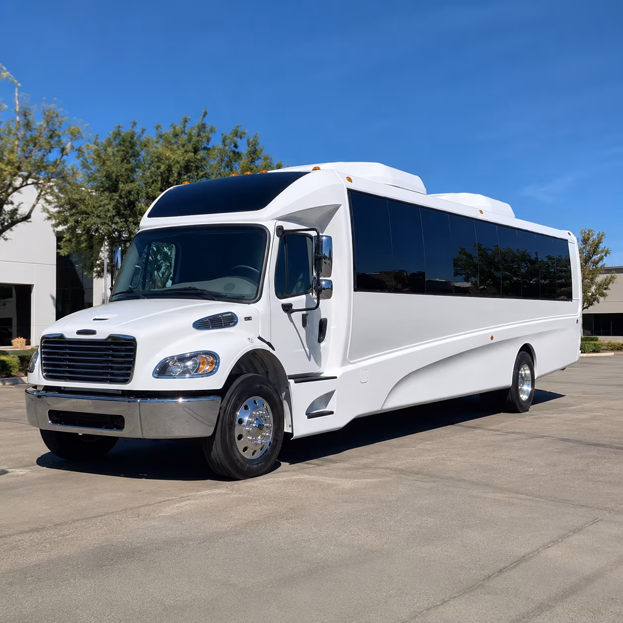 layton 18 passenger minibus