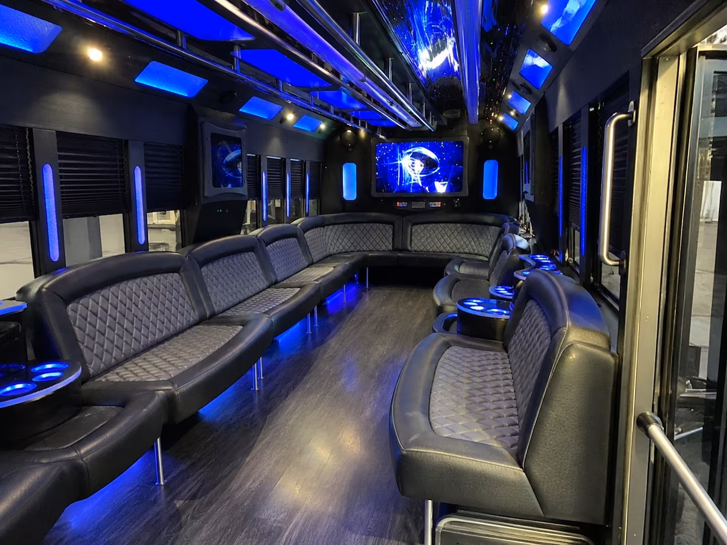 layton 28 passenger party bus interior