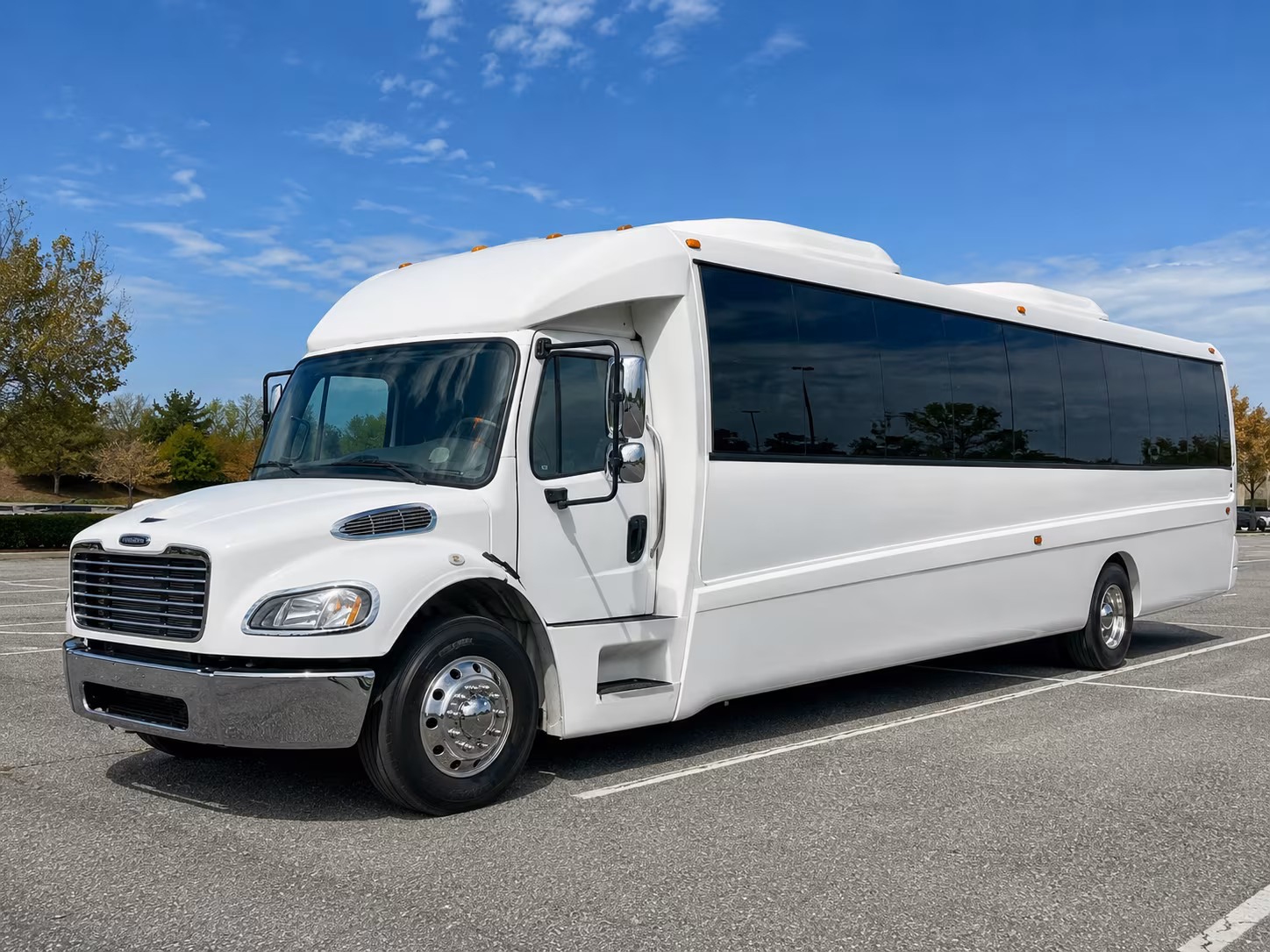 layton 30 passenger party bus