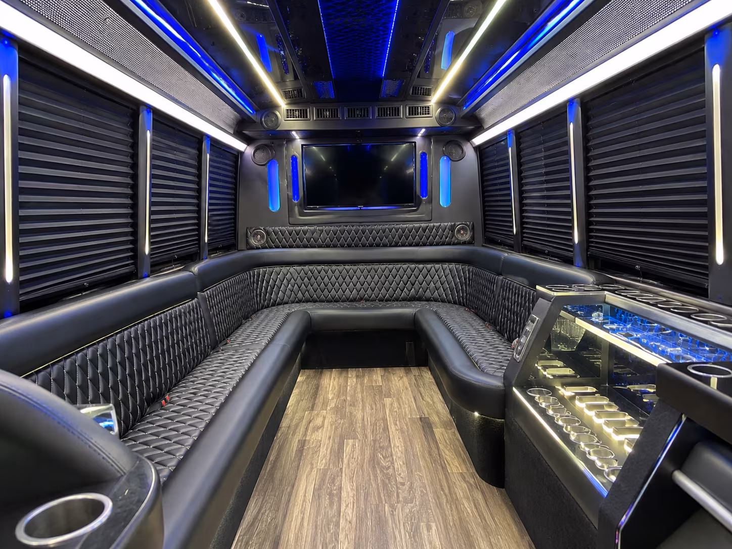 quincea n era sweet 16 party bus rental