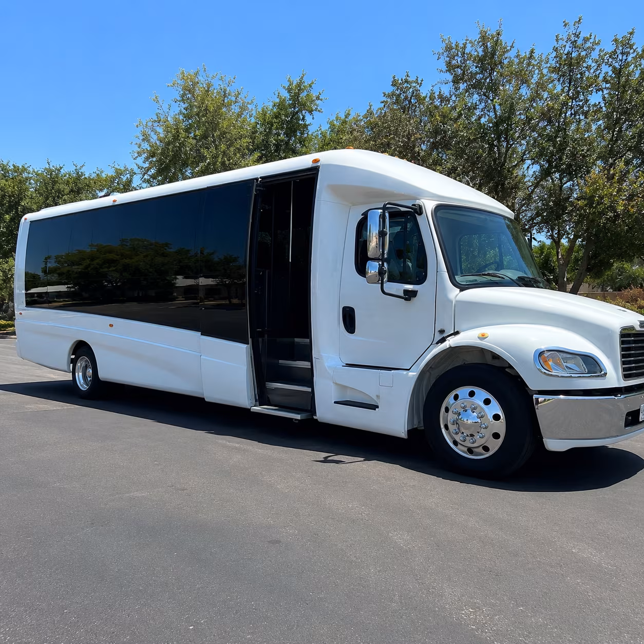 wedding and quinceanera buses for layton celebrations